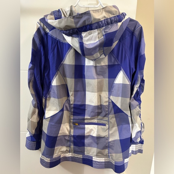 Lululemon 1/2 Zip Leader of the Track Jacket - Picture 3 of 4